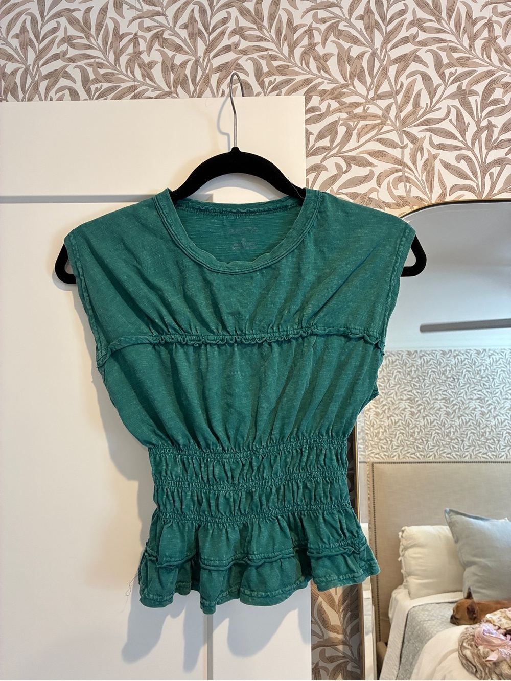 Anthropologie Green Sleeveless Ruffled Waist Top